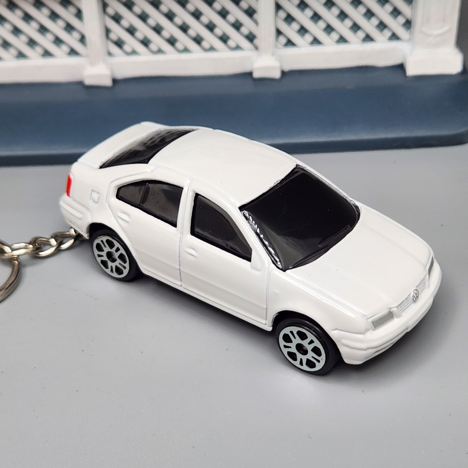 1999-2005 Volkswagen Jetta MK4 White Custom 1/64 Scale Diecast ? GREAT GIFT?
