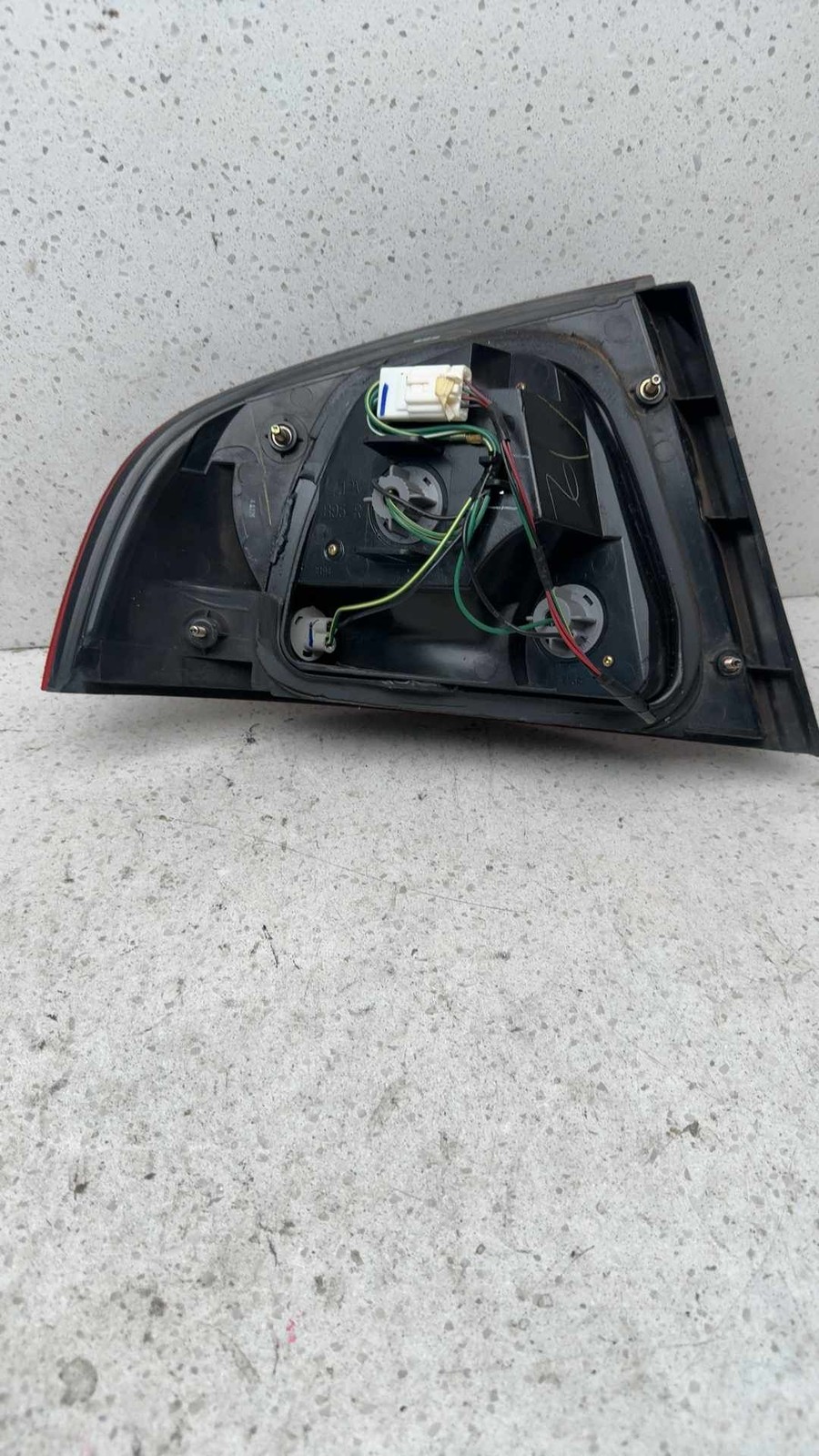 04 05 06 NISSAN SENTRA Tail Light Assembly Right quarter Mounted OEM