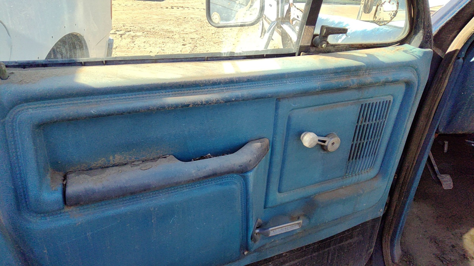 1980-1986 Ford F150 Driver Left Front Door Trim Panel Manual Windows Oem Blue