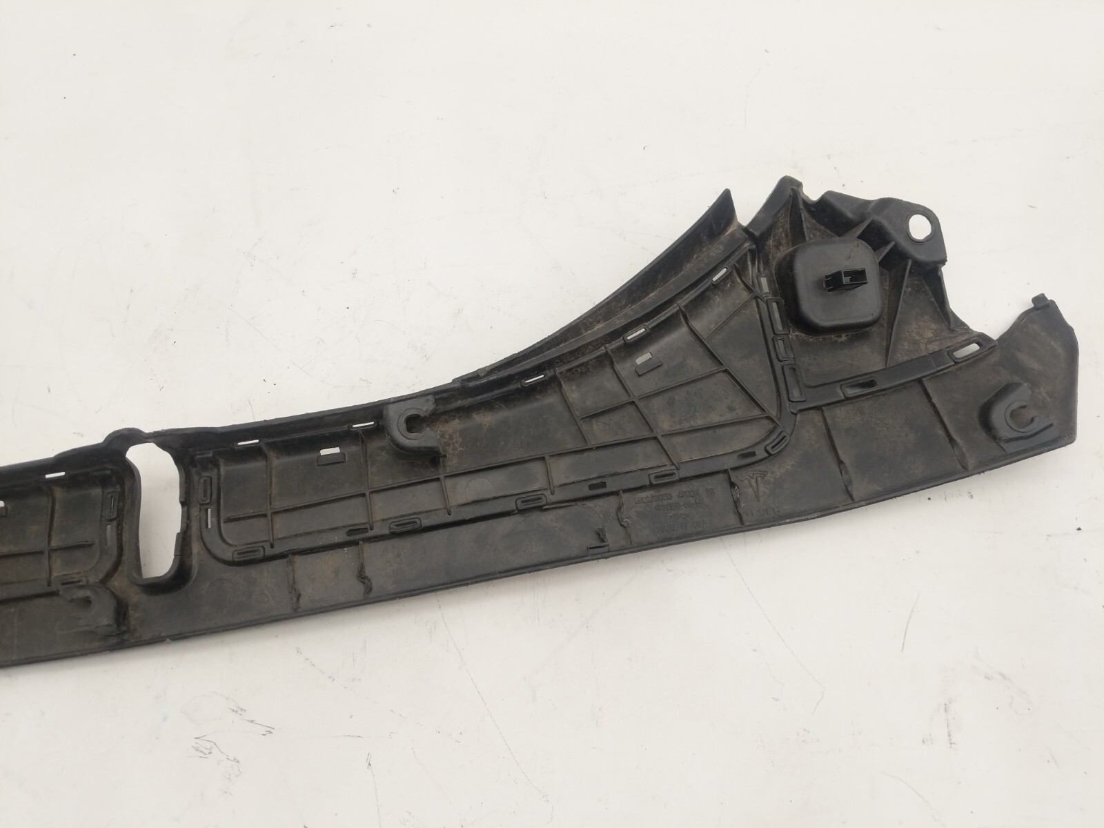 ⭕ 12-15 Tesla Model S Front Underhood Apron Latch Lock Cover Trim 1006330-00-H