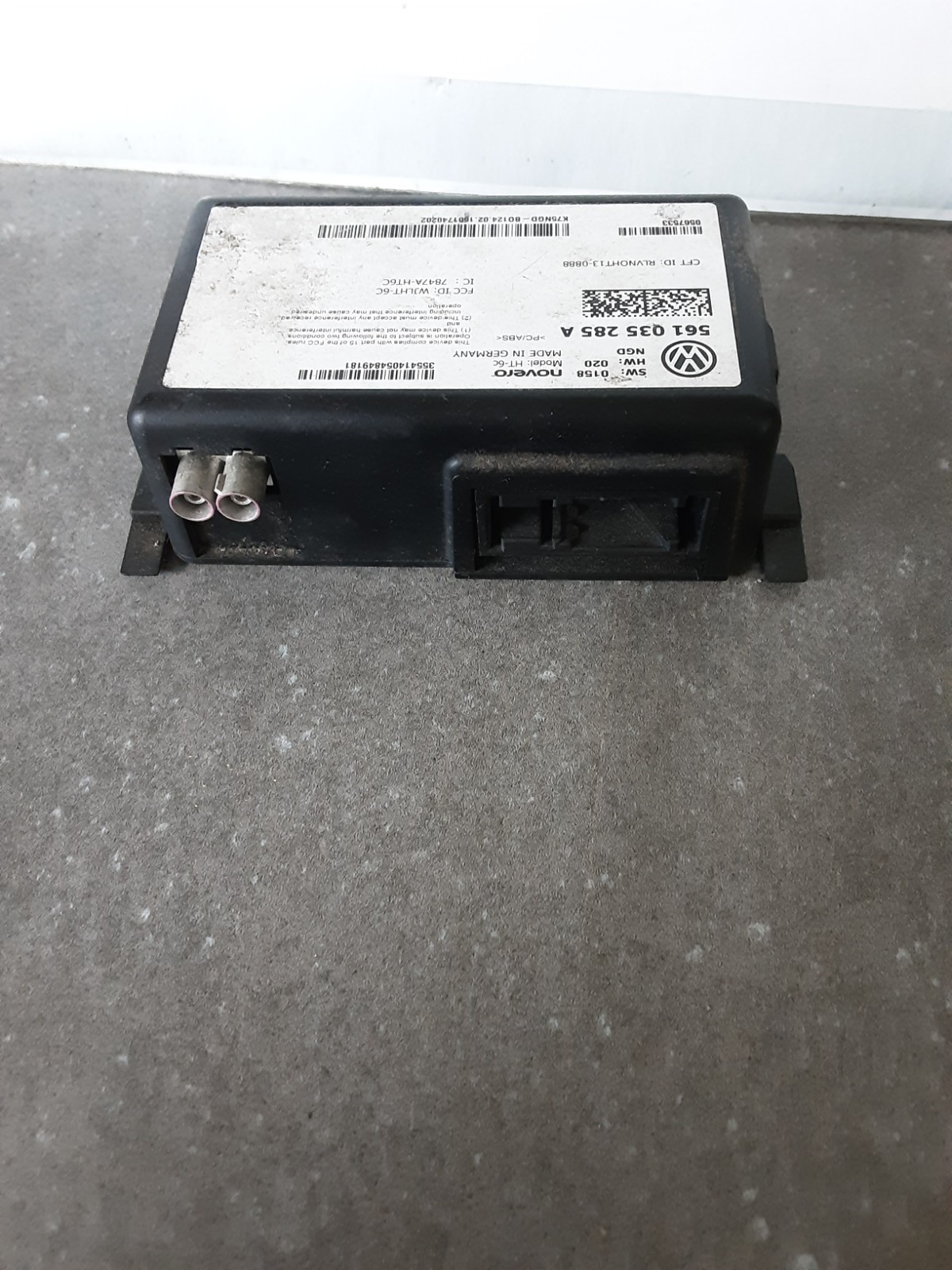 2015-2018 VW JETTA GLI PASSAT TIGUAN CC NAVIGATION CONTROL MODULE 561 035 285 A
