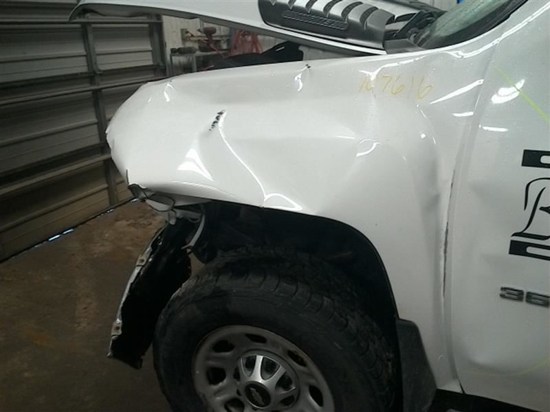 Front Drive Shaft Fits 11-18 SIERRA 2500 PICKUP 10174452