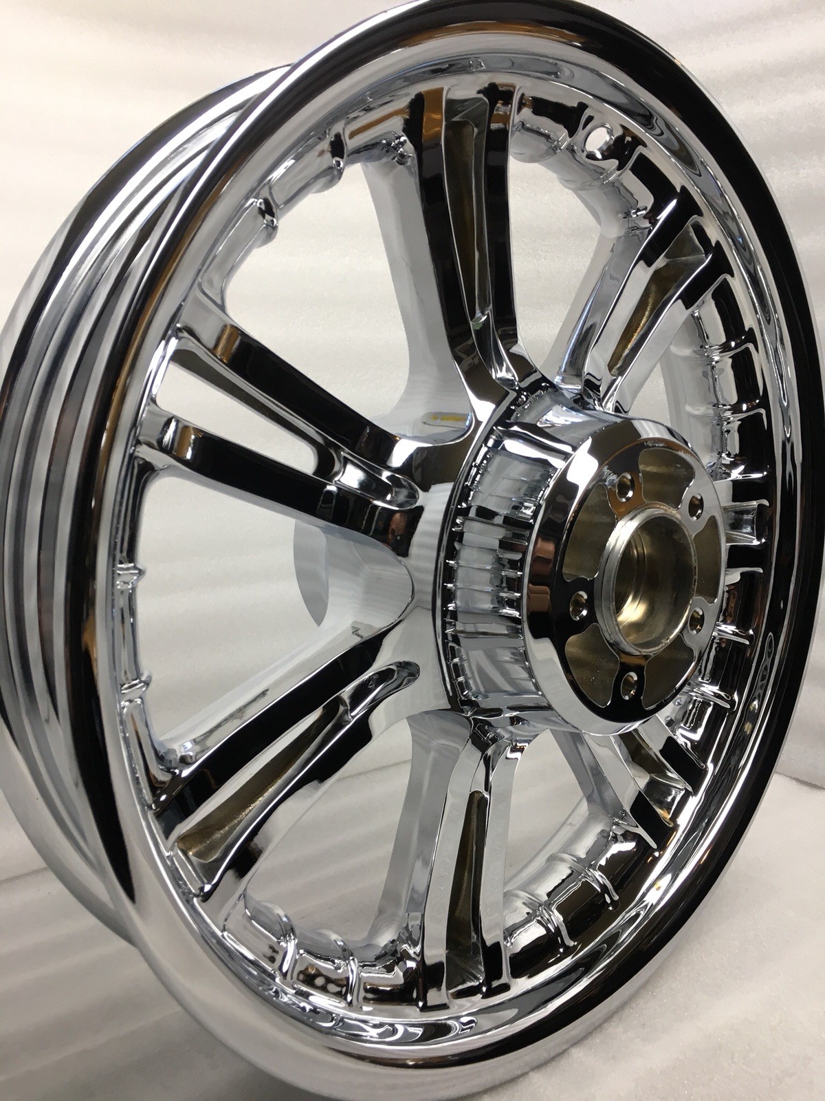 Harley FLHTCUTG Chrome Wheels Tri Glide Rims 2009 -23 SMALL BLEMISH (OUTRIGHT)