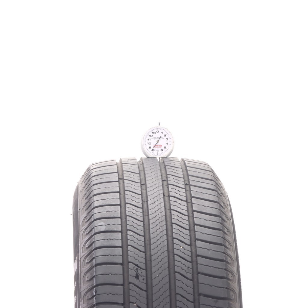 Set of (4) Used 225/65R17 Michelin Defender 2 102H – 8-8.5/32