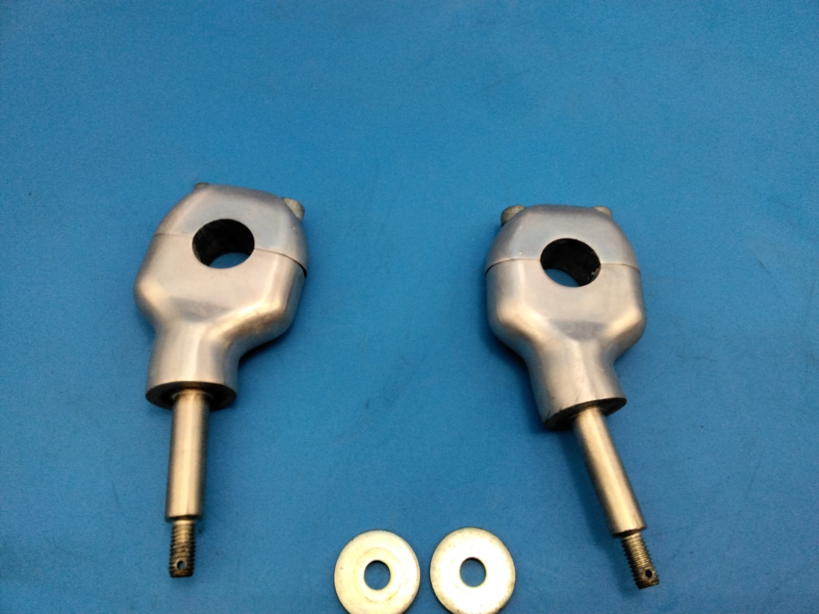 1986-1988 Honda VT 700 800 Shadow OEM Handlebar Risers Nice! VT700 NV750C VT800