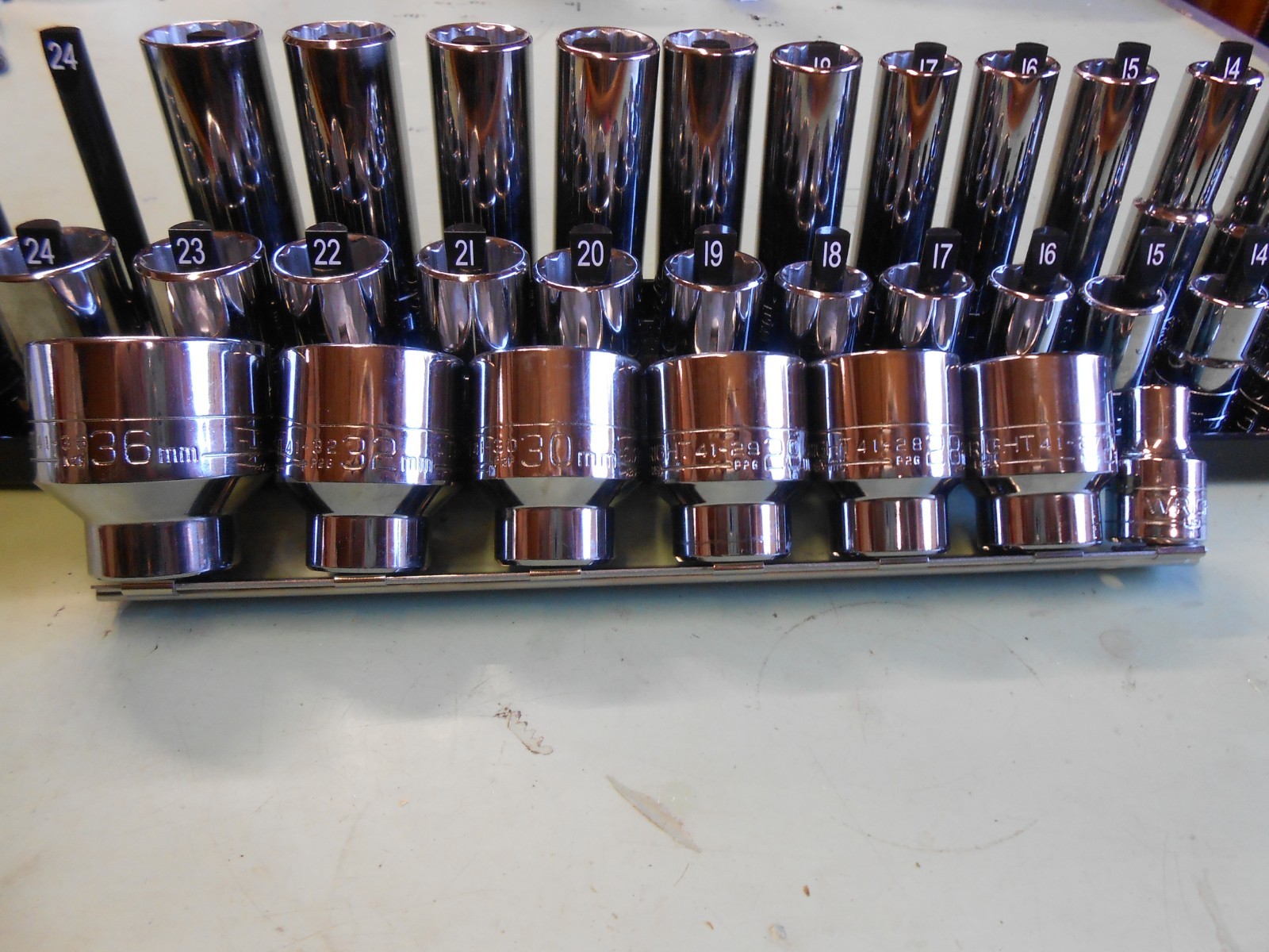 Wright Tool 1/2″ Dr 12 Pt Metric Standard and Deep Socket Set (38-Pc) with Tray
