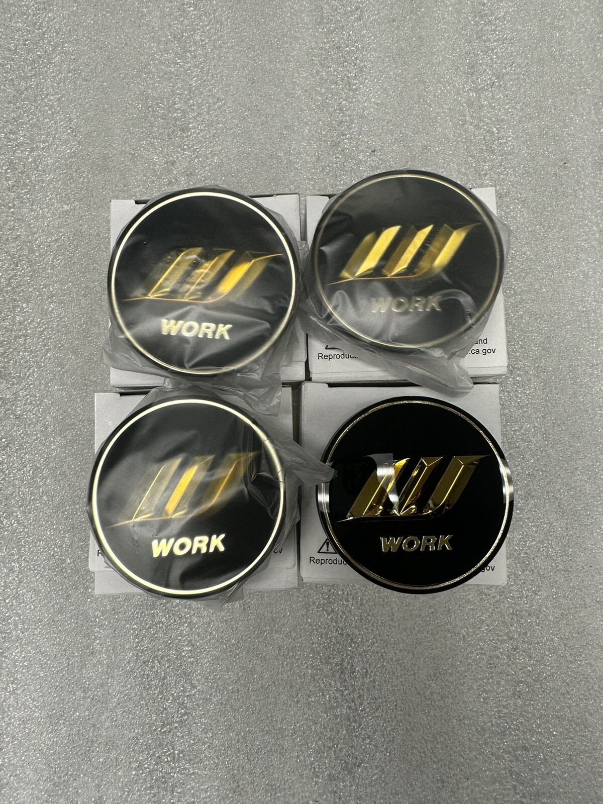 WORK WHEELS “W” CENTER CAPS BLACK GOLD 17″ 18″ 19″ VS-XX / 18″ 19″ VS-KF ETC