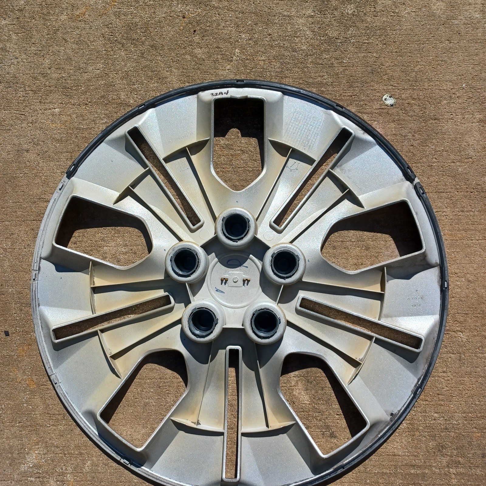 Chevrolet Cruze hubcap 2012- 2016 fits 16″ wheels, 20934134, 3294 05