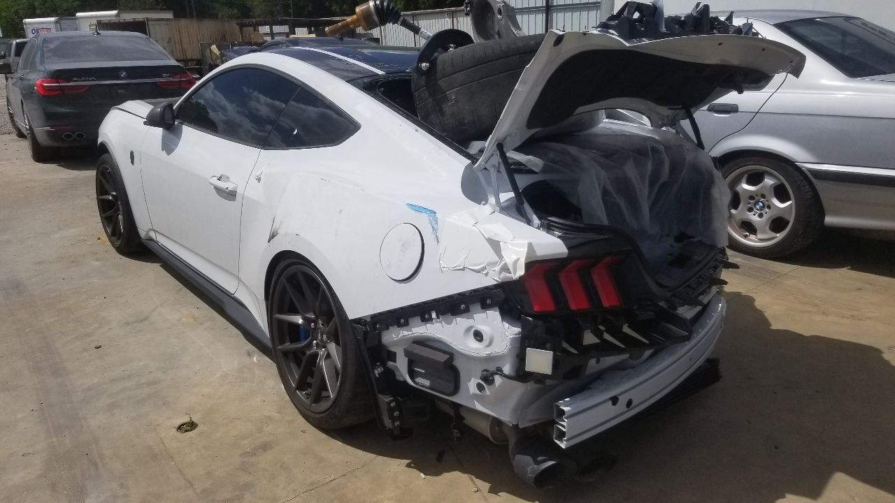 24 FORD MUSTANG DARK HORSE 5.0L AIR CLEANER AIR BOX LEFT DRIVER