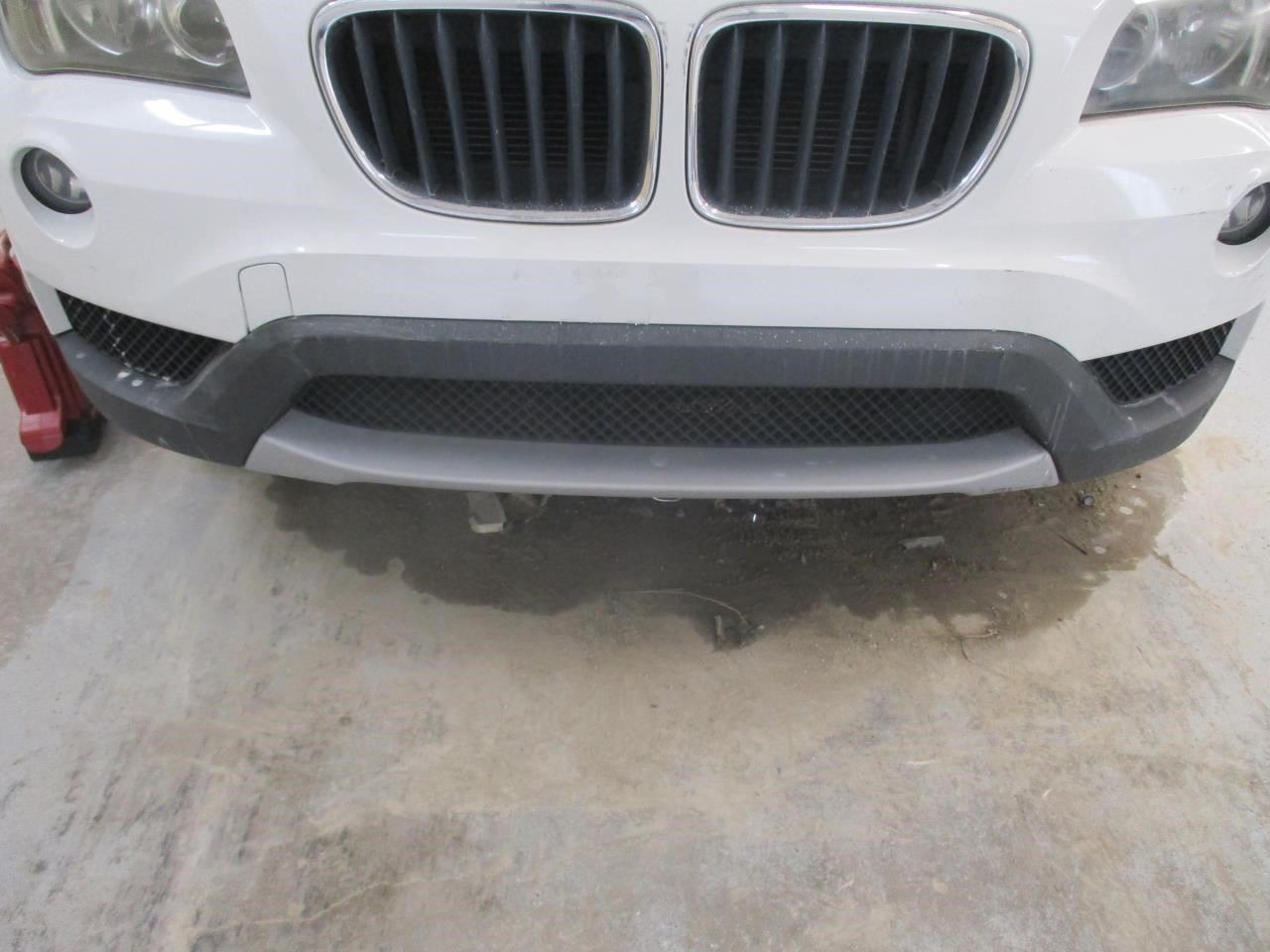 BMW X1 2013 Grille 51117303756 8655