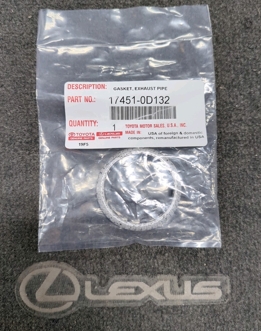17451-0D132 New Sealed OEM Lexus And Toyota Exhaust Gasket. Multiple Years.