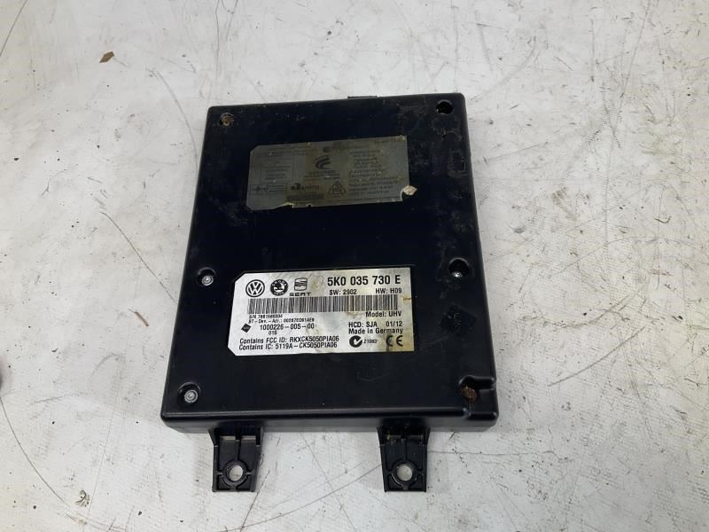12-15 Volkswagen Jetta SE 2.5 Communication Bluetooth Interface Control Module