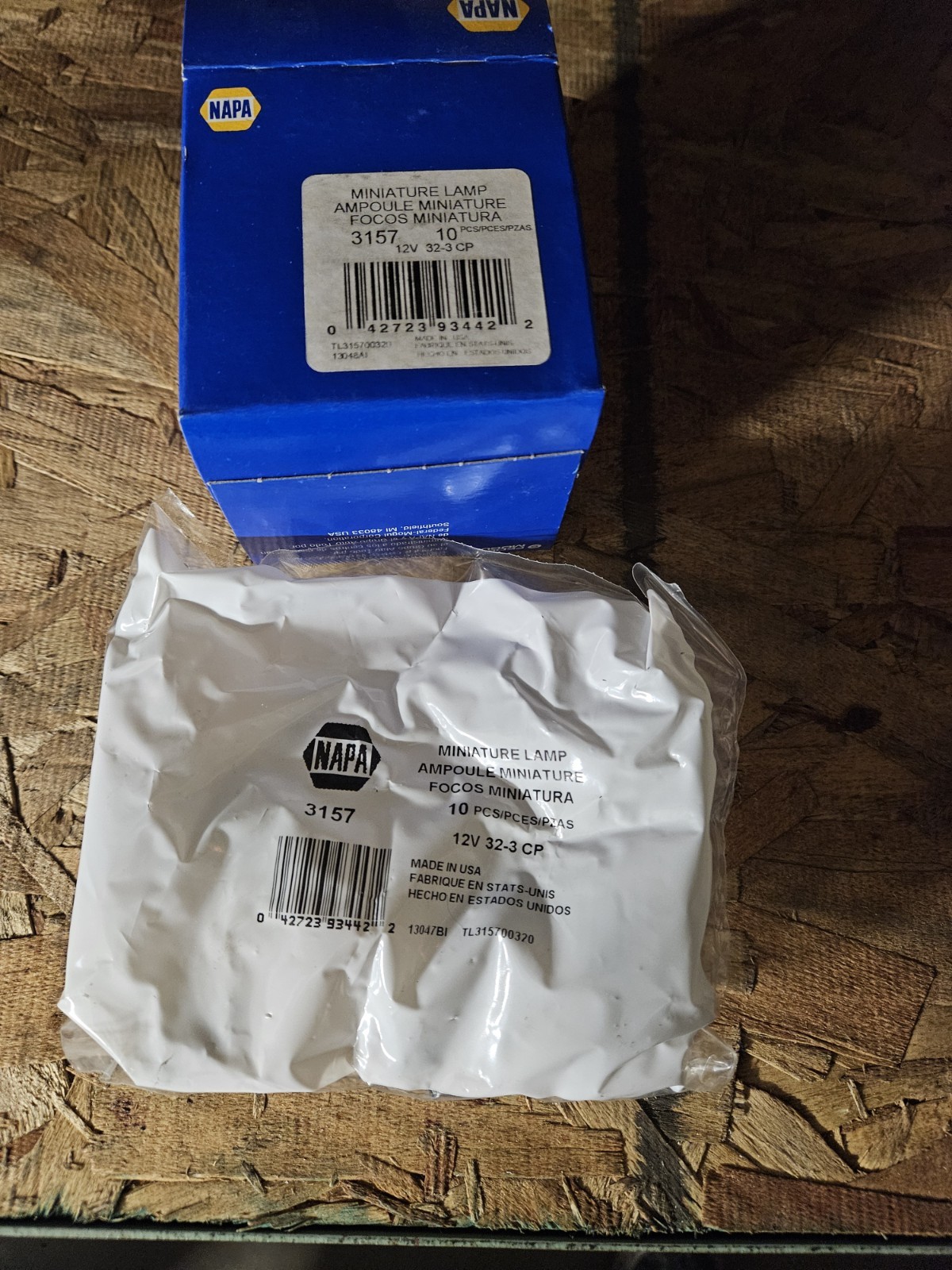 NEW WAGNER 3157 Tail/Brake/Turn Signal Bulb (10)