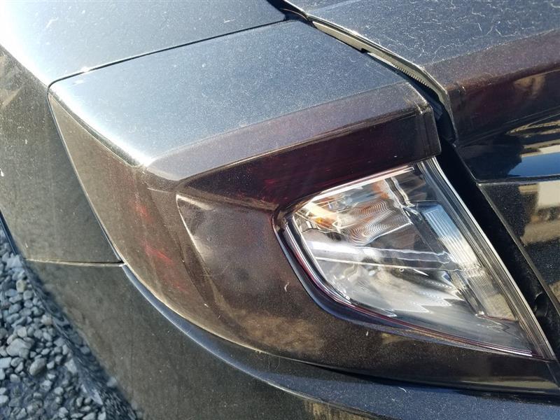 Used Right Headlight Assembly fits: 2018 Honda Civic Japan built halogen Right G