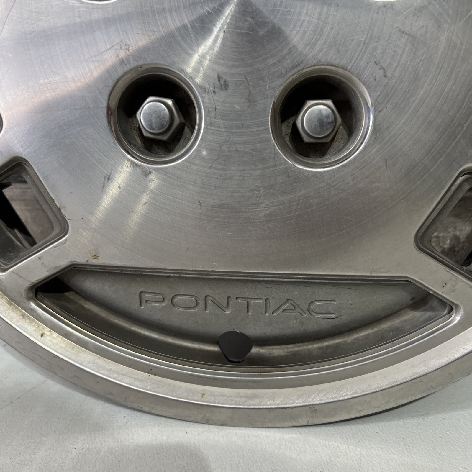 1988 – 1991 Pontiac Grand Prix Wheel Cover HubCap 6 Hole Type 14102339 68254