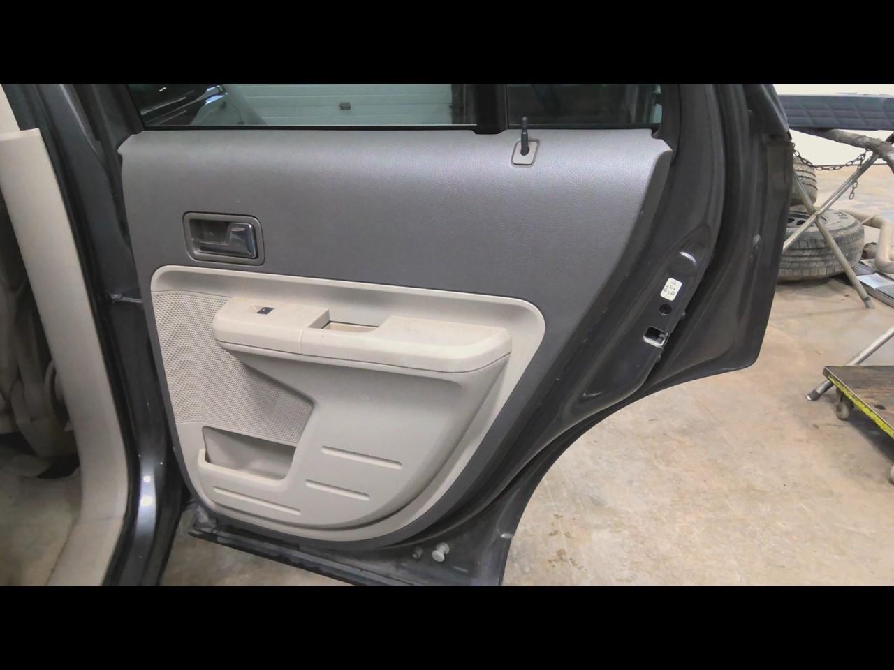EDGE 2010 Front Door Trim Panel 678232