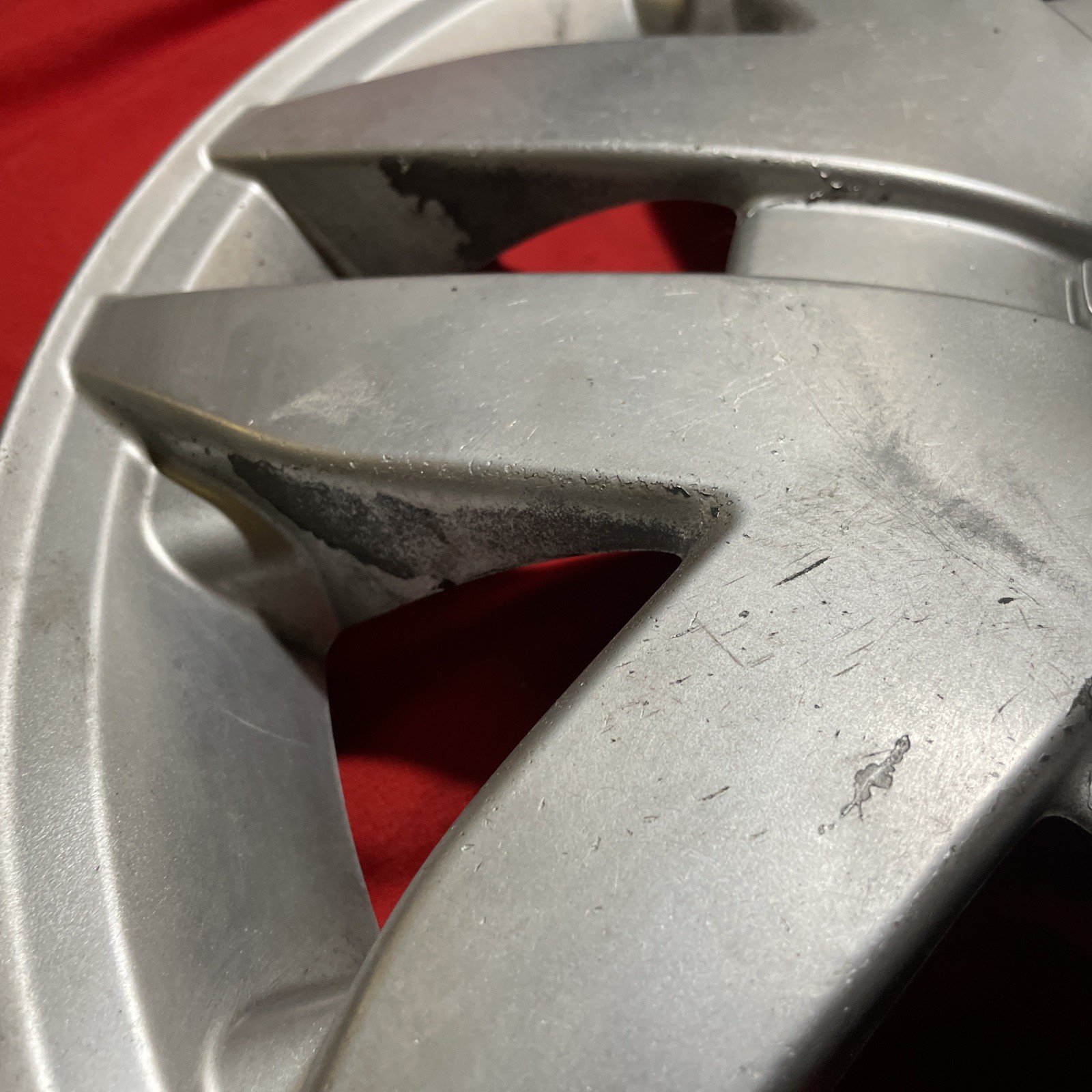 2004-2011 Toyota Sienna 16″ Wheel Cover Hubcap OEM 42621-AE030 CAP SILVER VAN OE