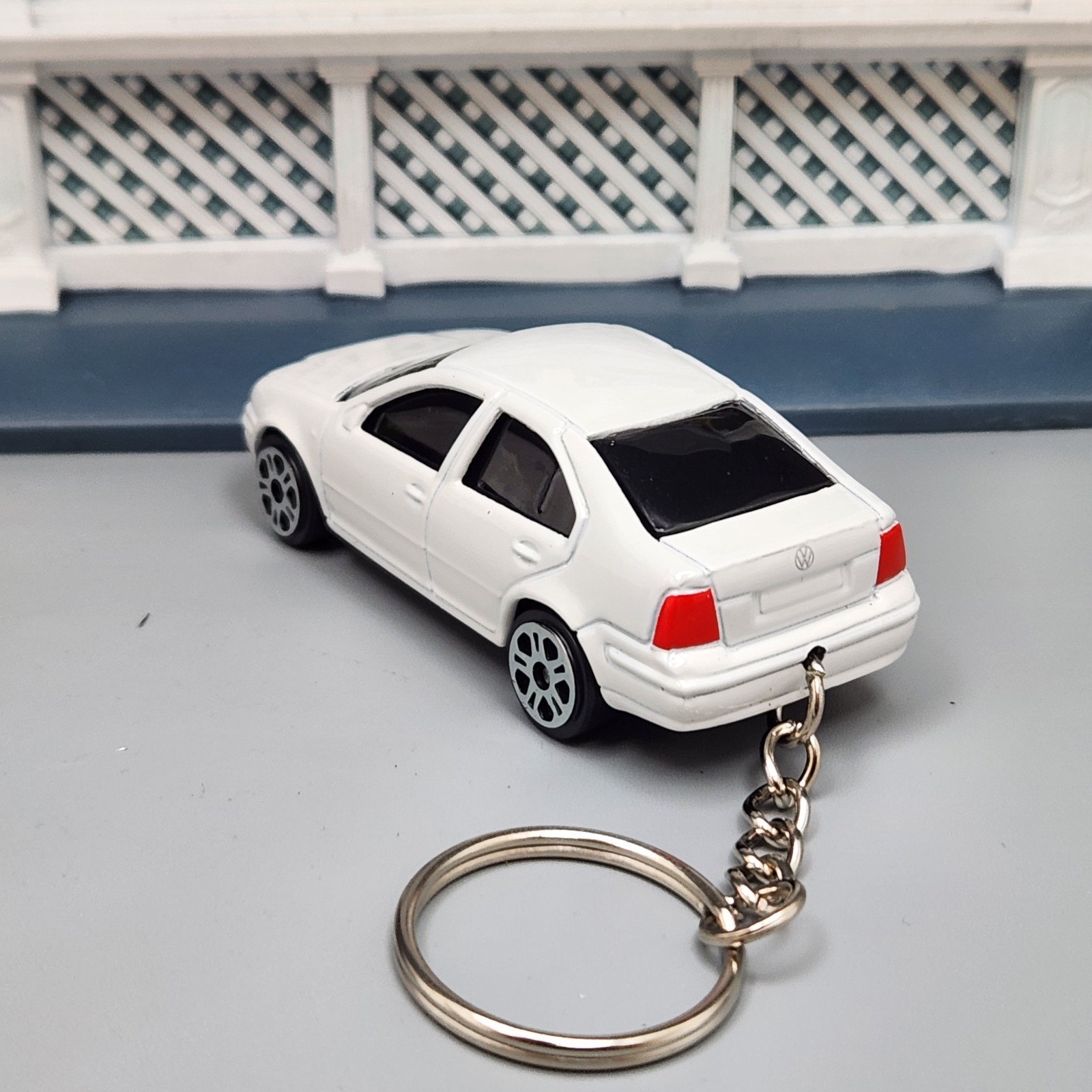 1999-2005 Volkswagen Jetta MK4 White Custom 1/64 Scale Diecast ? GREAT GIFT?