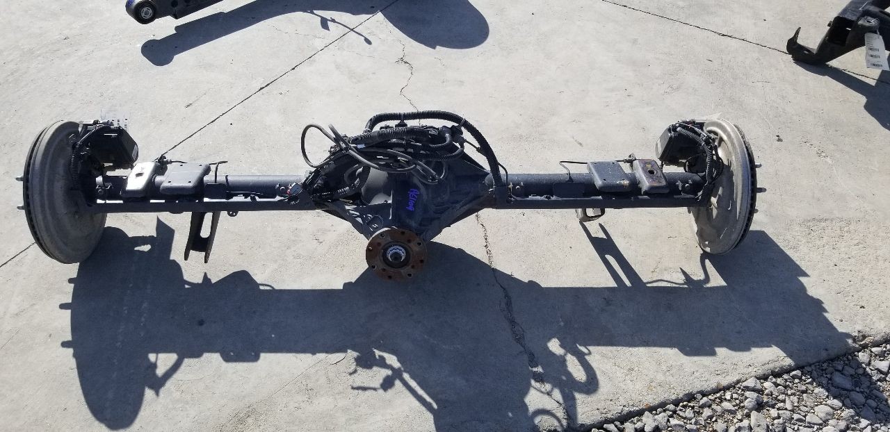 23 CHEVY SILVERADO 1500 REAR AXLE ASSEMBLY 9.5″ RING GEAR 3.42 RATIO GU6