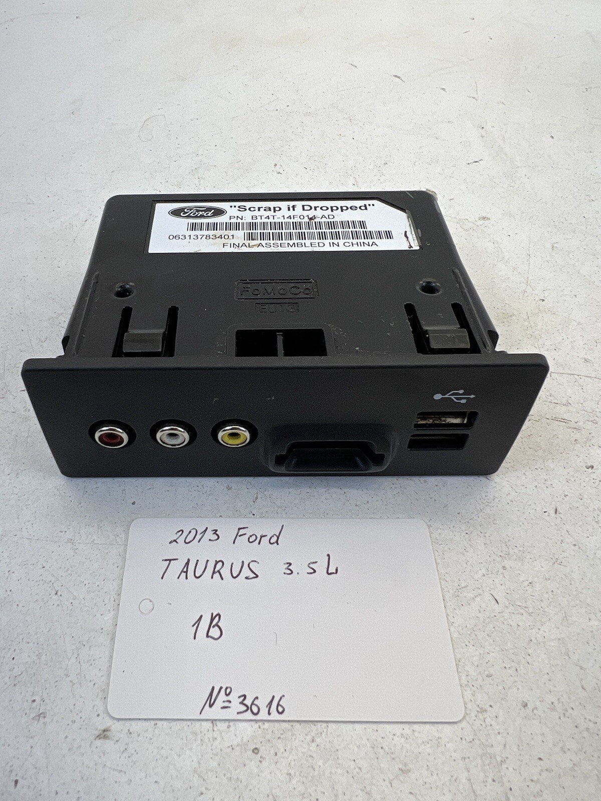 2013-206 Ford Taurus USB Media Control Module OEM.