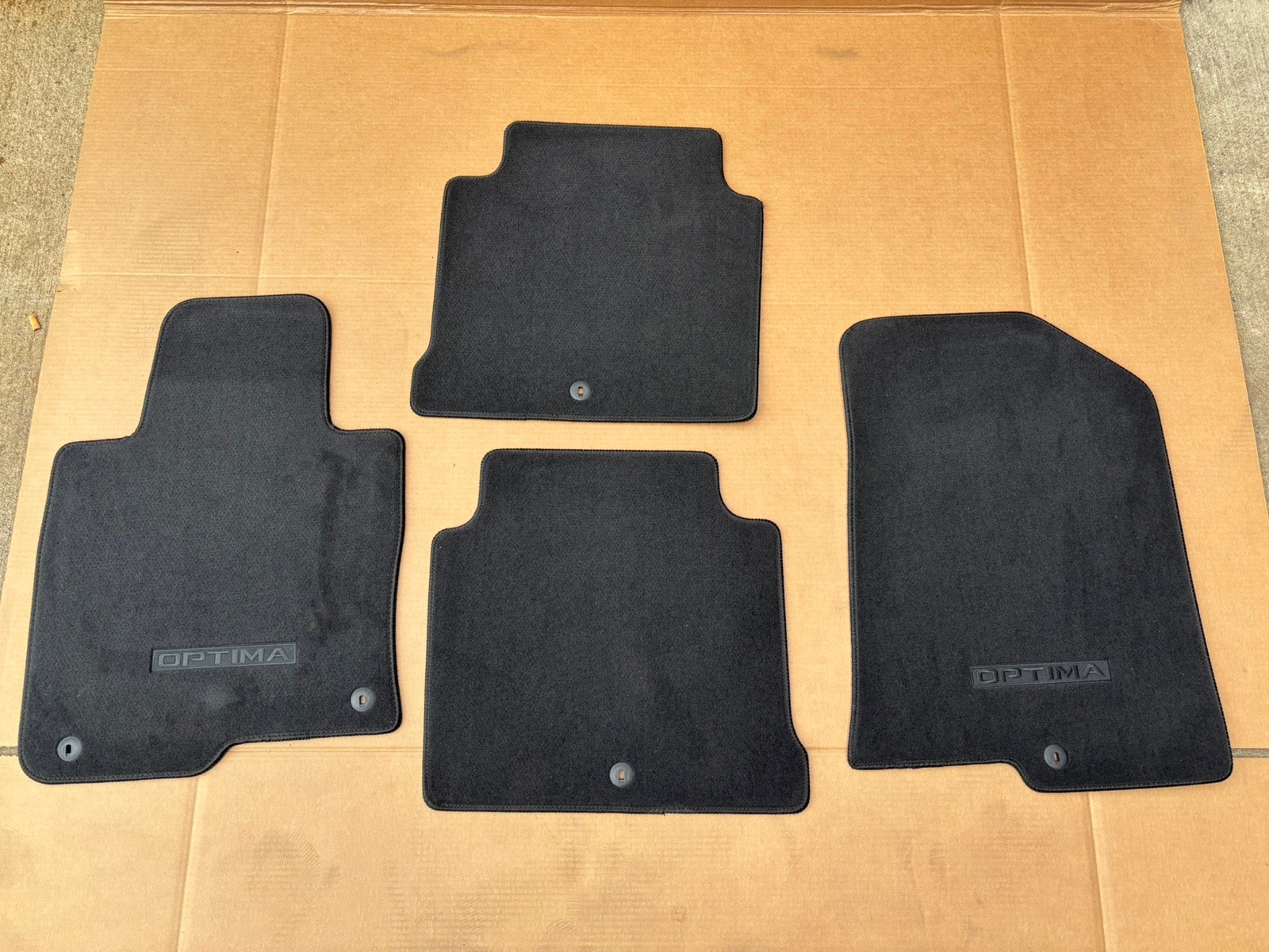 2016-2020 Kia Optima Carpet Floor Mats w/Black Optima Logo D5F14-AU000 OEM