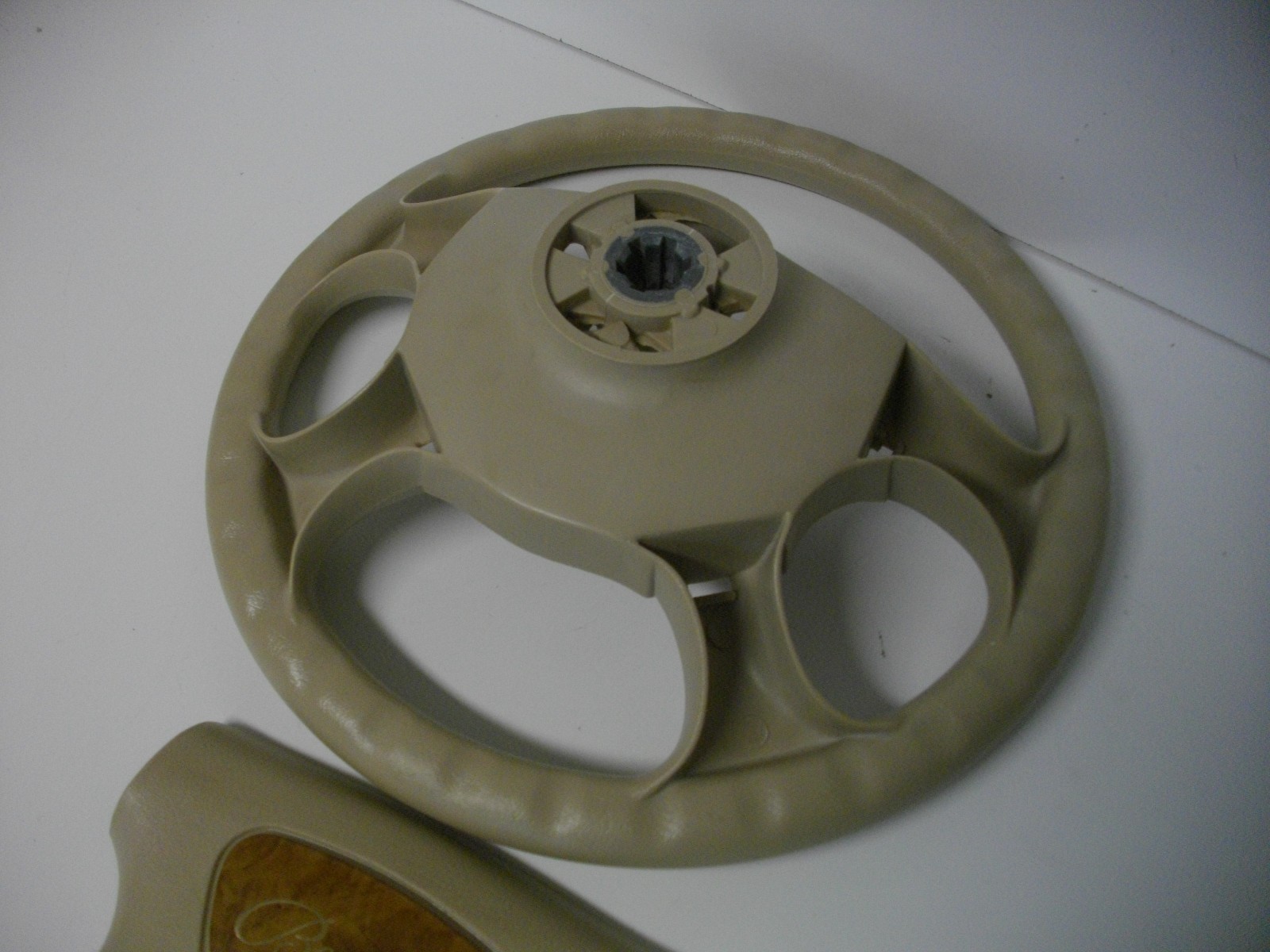 Ultraflex Steering Wheel for Bentley Pontoon Boat 13″ Diameter