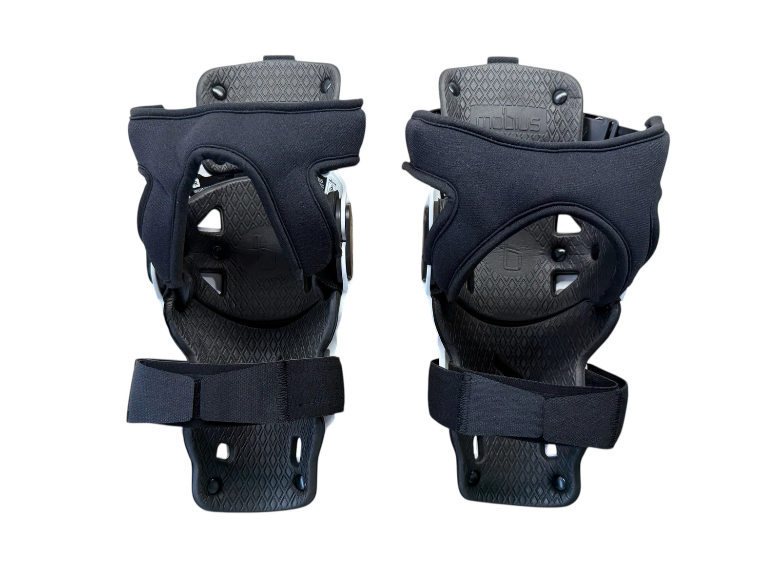Mobius X8H Hybrid Knee Support Mx (PAIR) White / Black Small / Medium – OPEN BOX