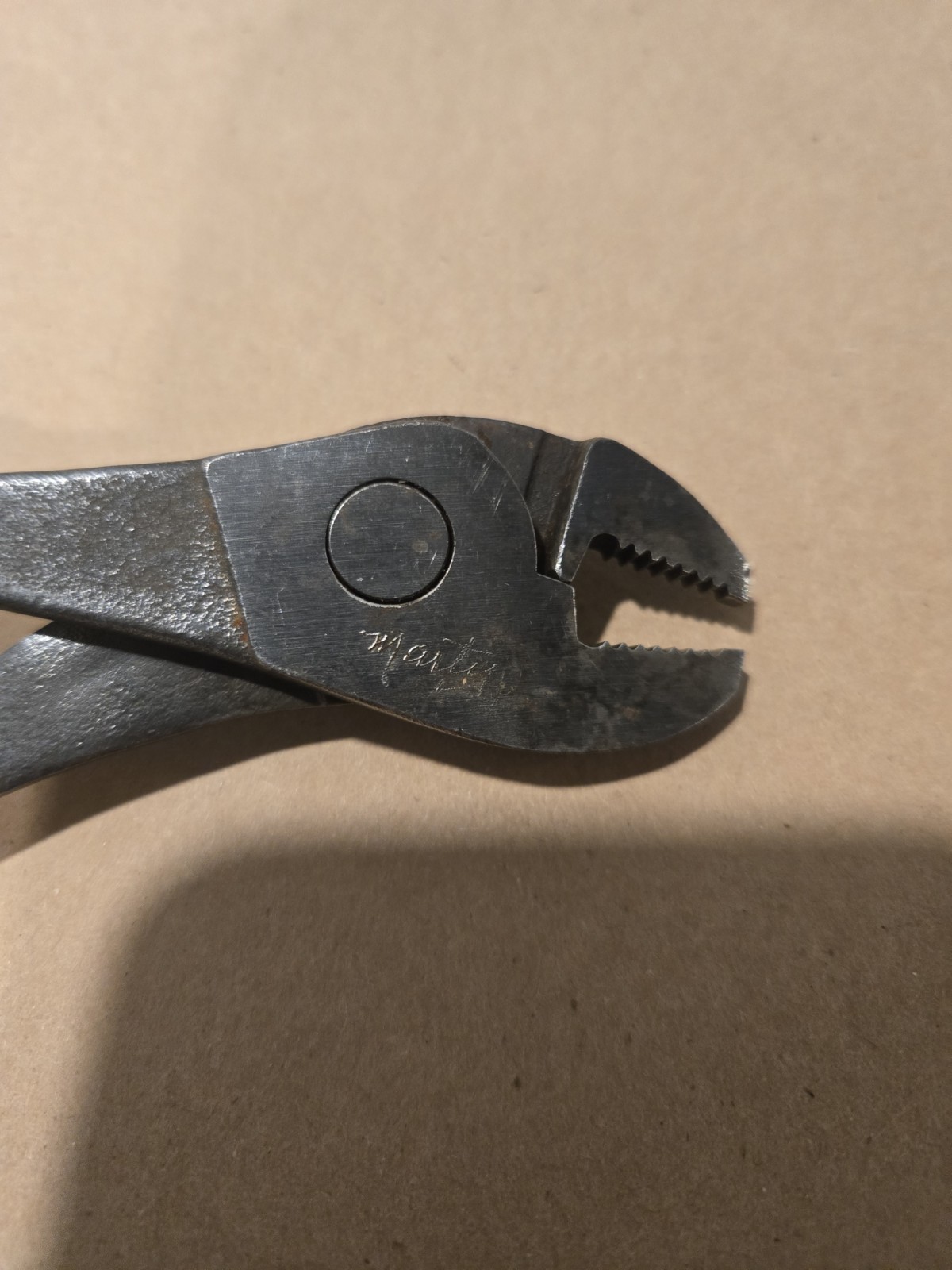 Snap On 7-3/4″ Long Angle Head Battery Terminal Pliers Red Handle USA 208CP