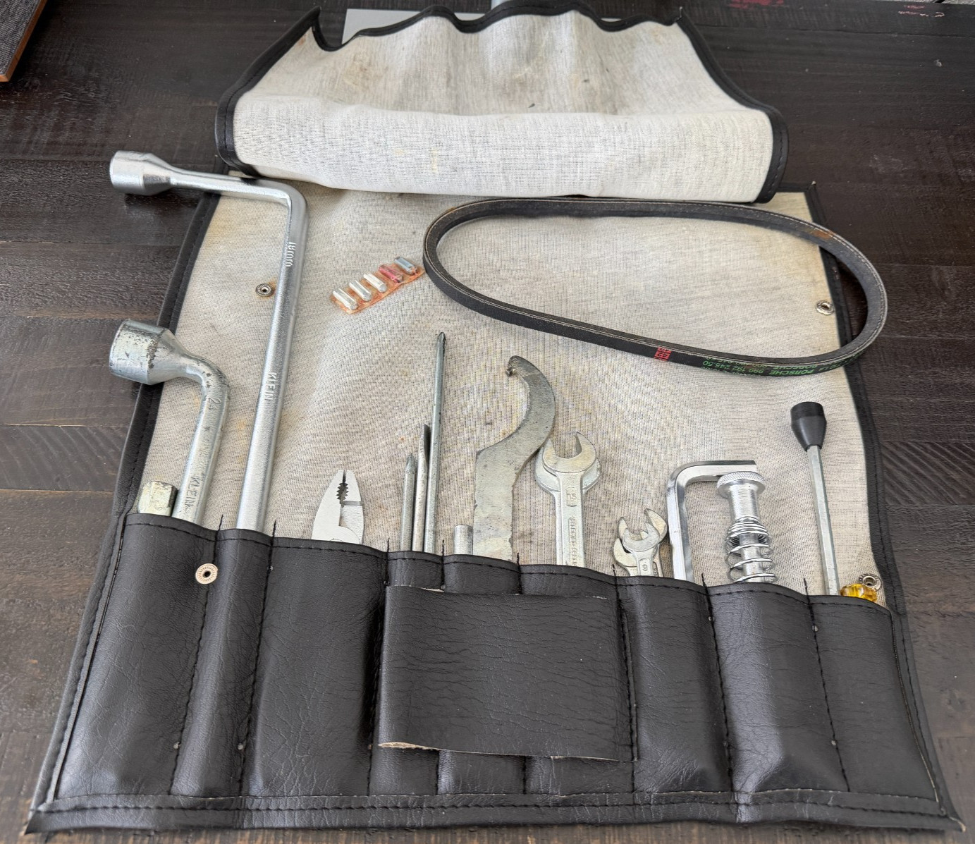 1984 – 1987 Porsche 911 Carrera Turbo Toolkit Tool Kit Roll Factory Original OEM