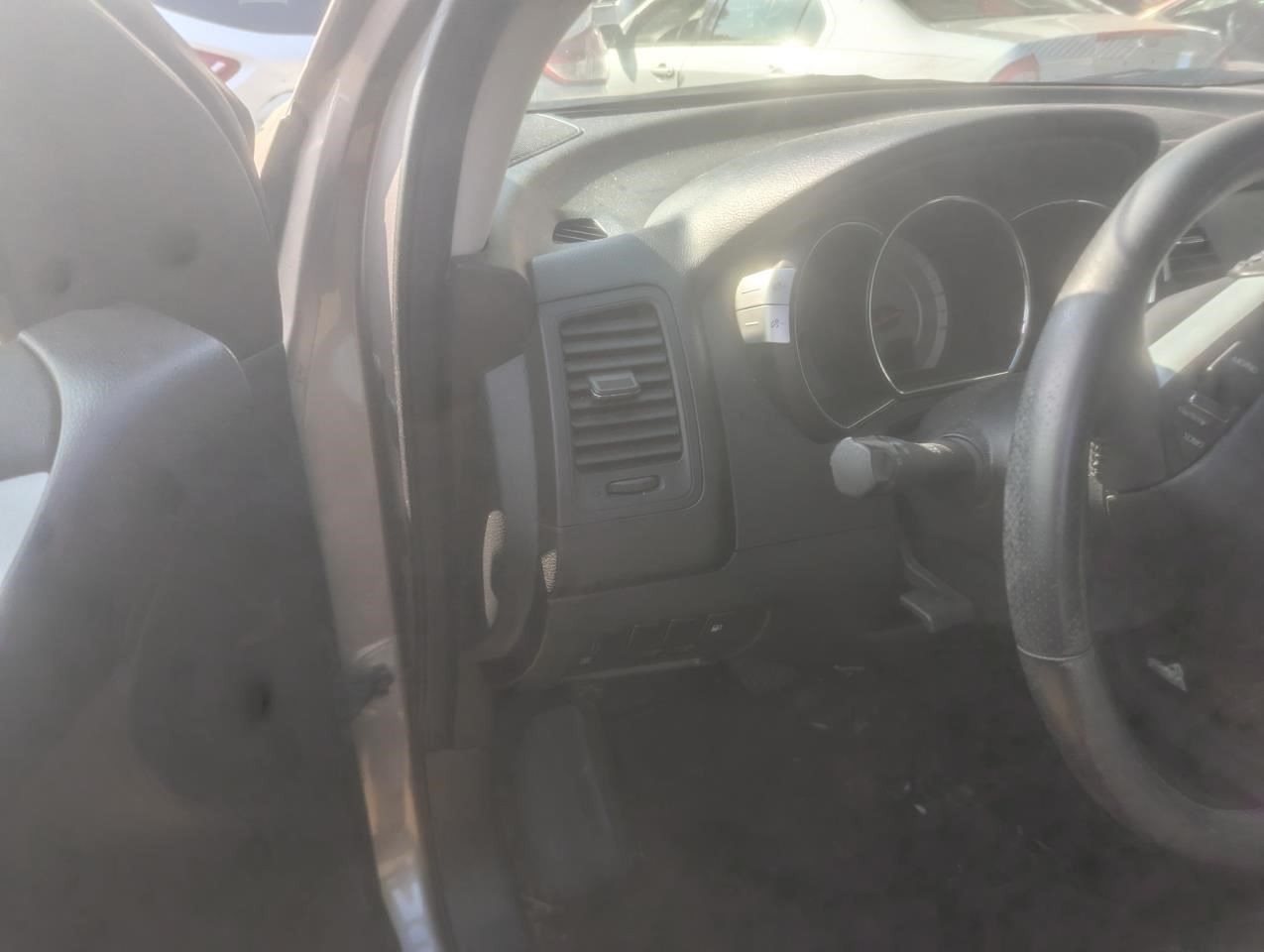 Rear View Mirror 2 Door Convertible Fits 06-07 09-14 MURANO OEM 1377842