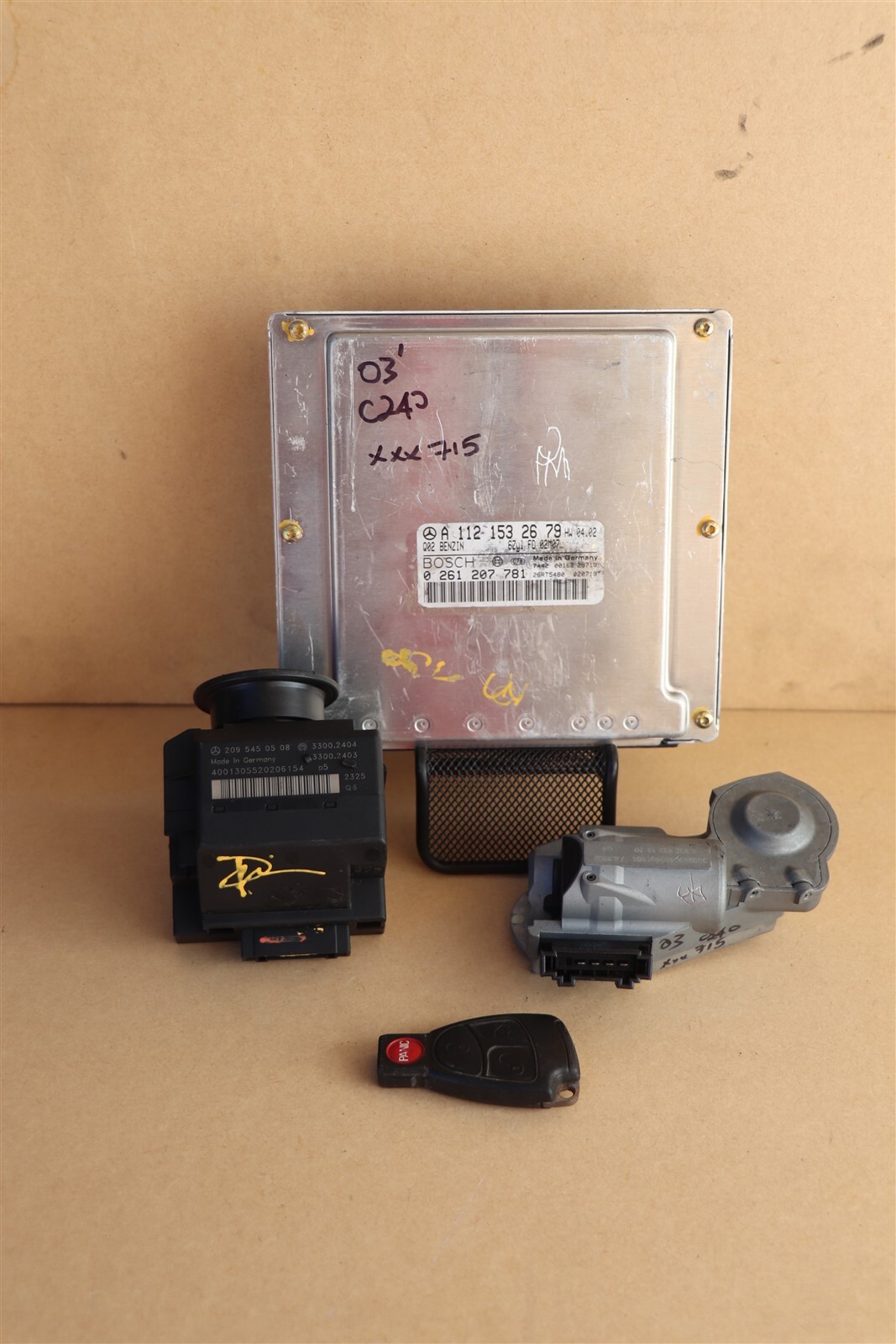 03 Mercedes W203 C240 ECU Engine Computer EIS Ignition FOB ISL Set A1121532679