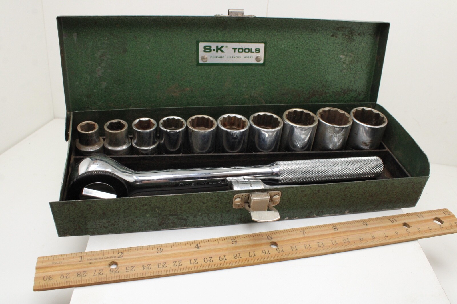 SK 401 Series 12 Piece 1/2″ Drive 6/12 Point Ratchet/Extension Socket Set USA