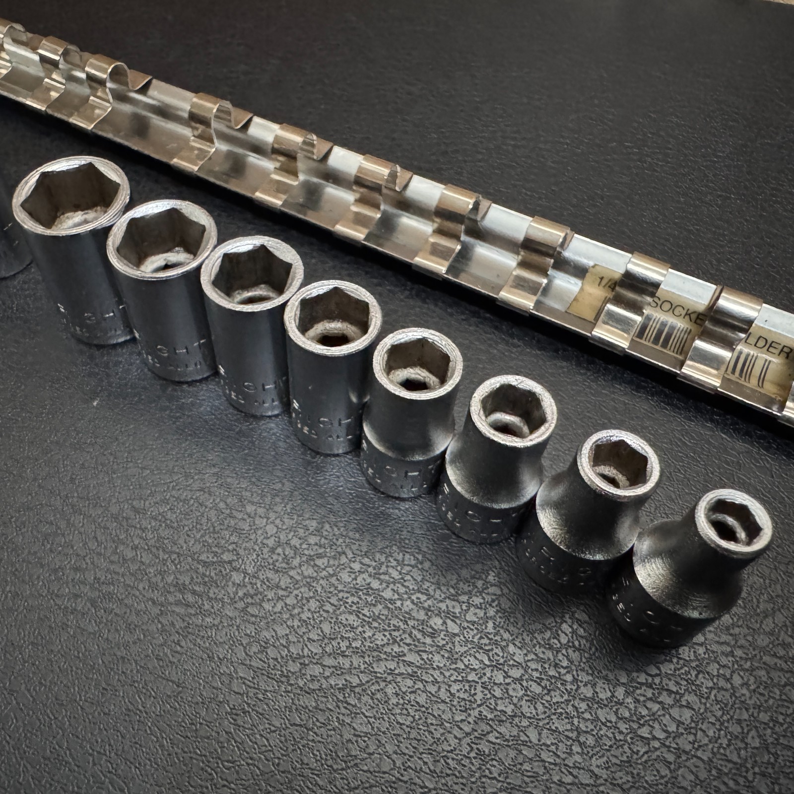 Wright Tool USA 1/4 Drive Socket Set 16pc Ratchet Extension Breaker Bar 6PT 10PT