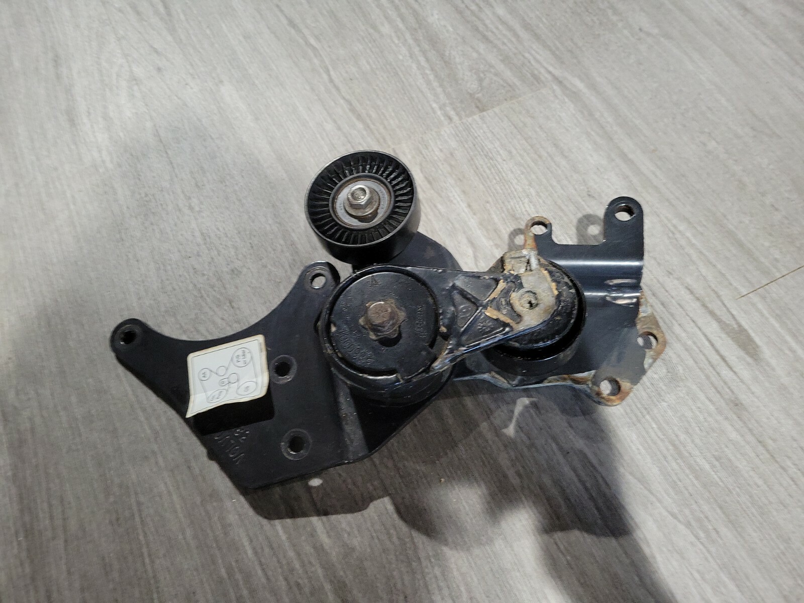 Volvo Penta 3.0L Alternator Tensioner Bracket assembly 3860094 3860096