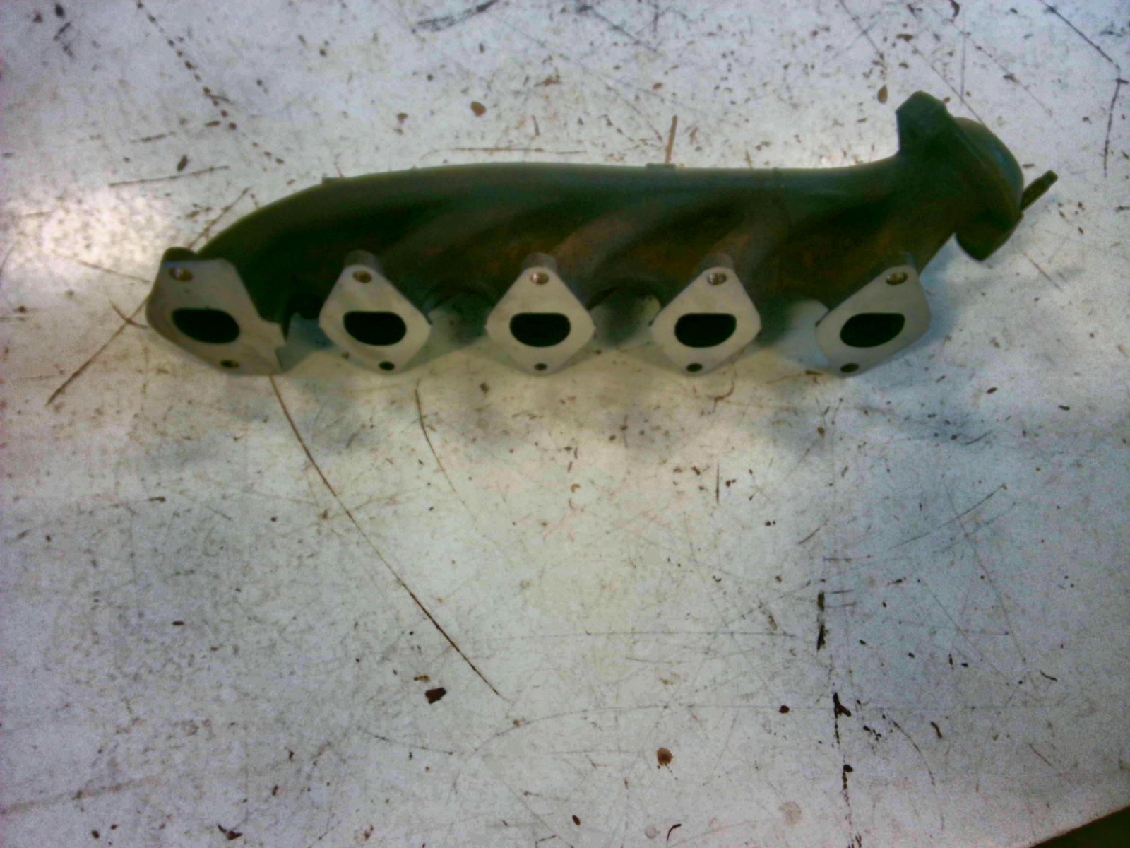 Ford Left Side Exhaust Manifold RF-7C3E-9431-BC OEM TAKEN OFF 2016 F450 B1C