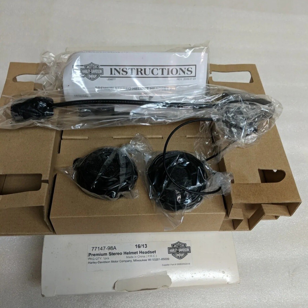 Harley Davidson Premium Stereo Wired Headset 77147-98A Microphone New In Box