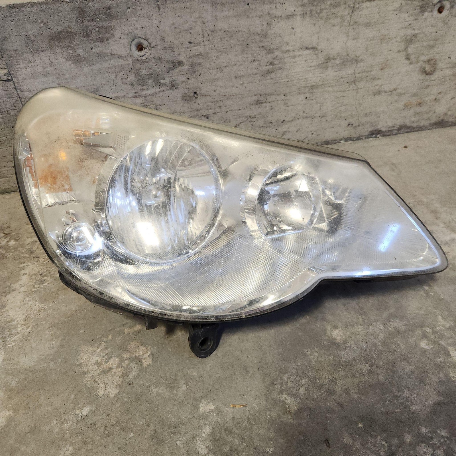 Chrysler Sebring Headlight 2007 Passenger Front Right OEM 2.4L OEM