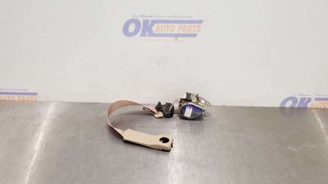 05 CHEVY CORVETTE COUPE SEAT BELT RETRACTOR FRONT LEFT DRIVER TAN