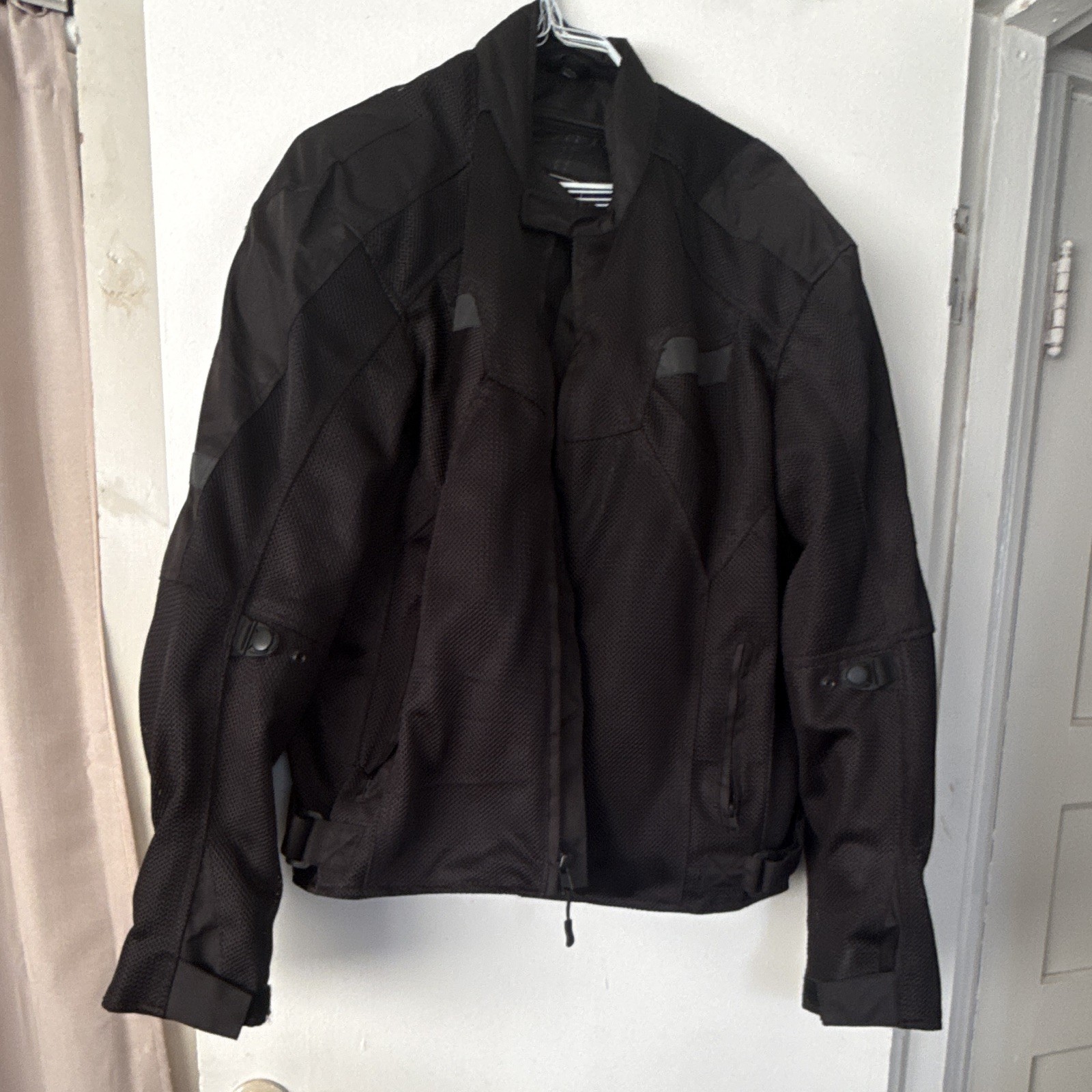 Men’s Black Short Jacket Zip Closure, Zip Pockets, Stand-Up Collar Solid