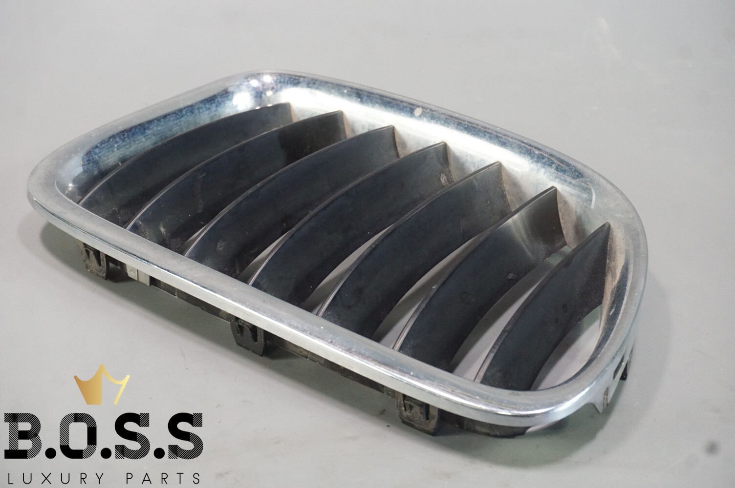 2010-2015 BMW X1 E84 FRONT RIGHT PASSENGER SIDE KIDNEY GRILLE CHROME OEM
