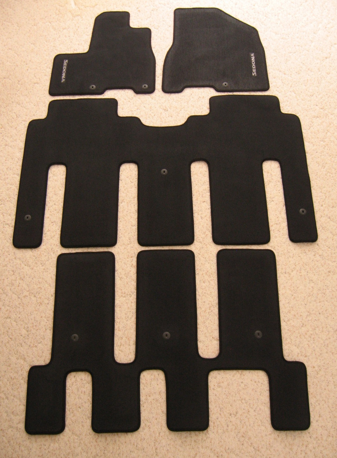 New Genuine OEM Kia Sedona Floor Mats FULL SET 2015 – 2021 Black A9F14AC200WK