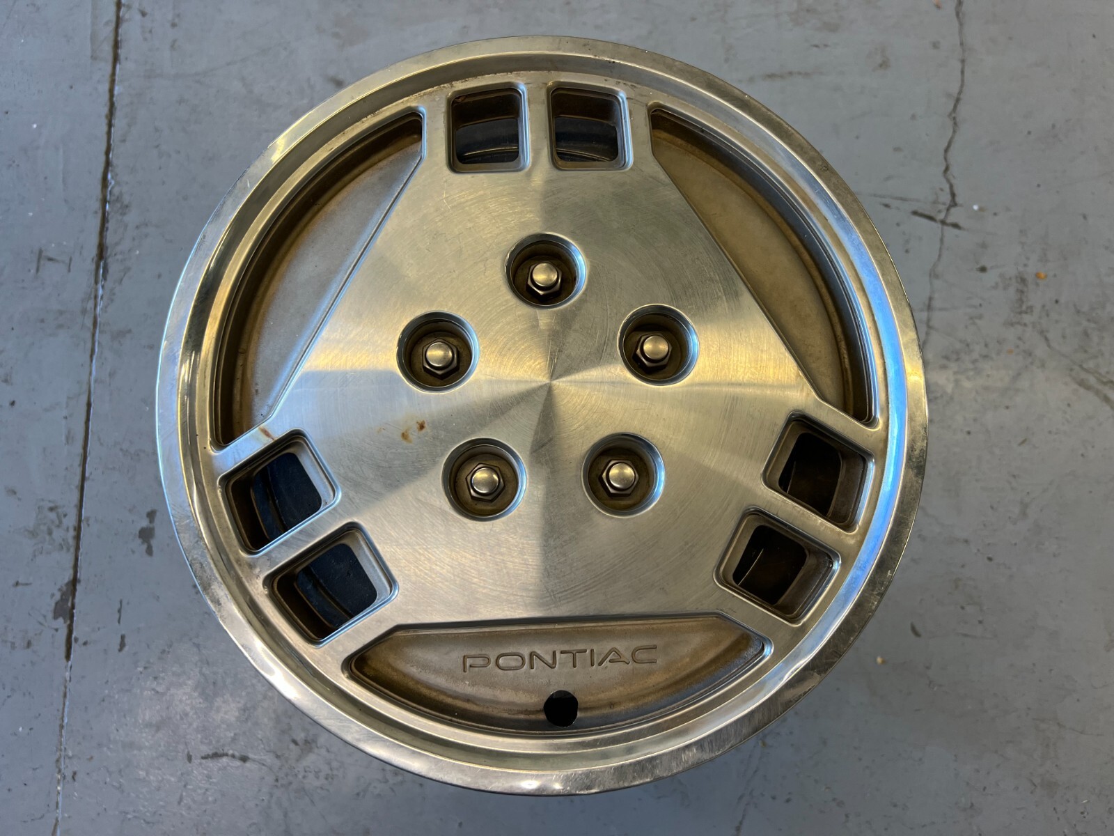 1988-1991 Pontiac Grand Prix 14″ Wheel Cover Hub Cap 10091778 OEM