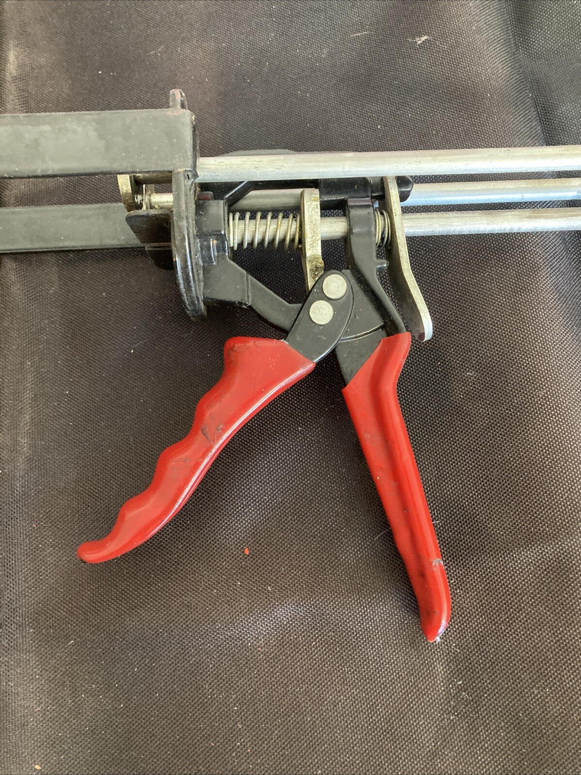 Duramix ER 4997 Dispenser Two Part Epoxy Dispenser. Used