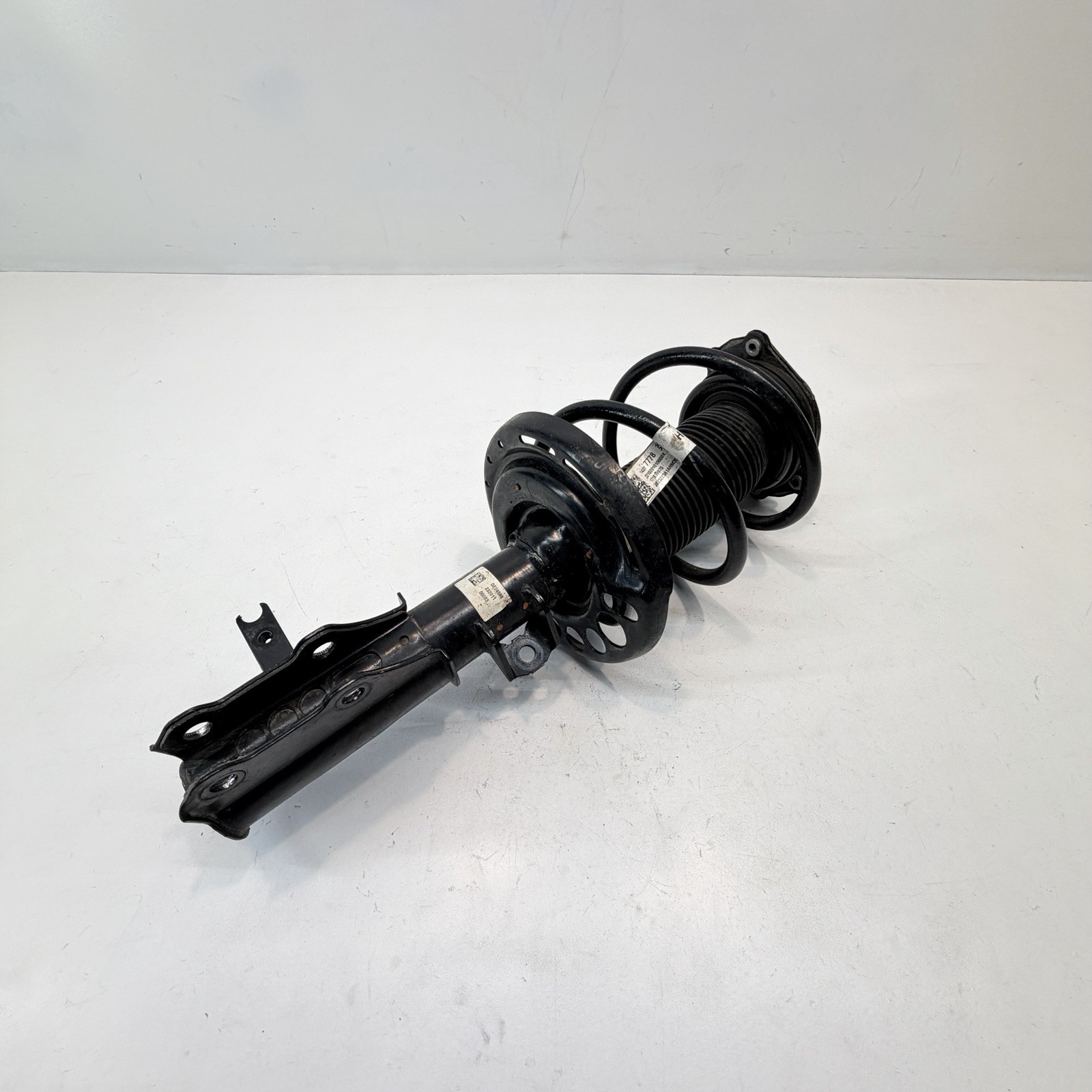 2016-2025 CHEVROLET MALIBU FRONT LEFT SHOCK ABSORBER STRUT & COIL SPRING FWD OEM