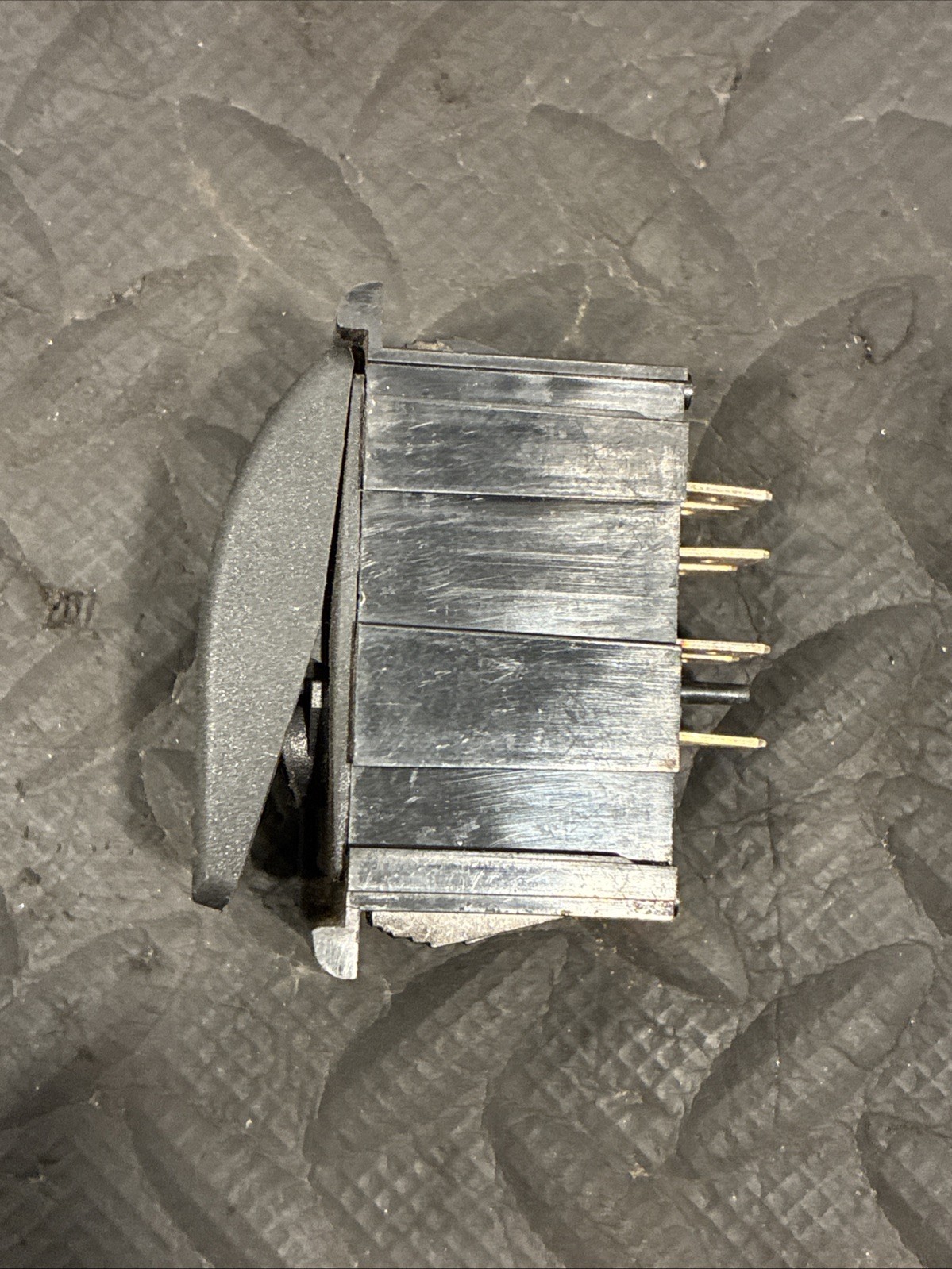 CARLING ENGINE BRAKE ROCKER SWITCH, NO AVAILABLE PART NUMBER (TAG # 18383)