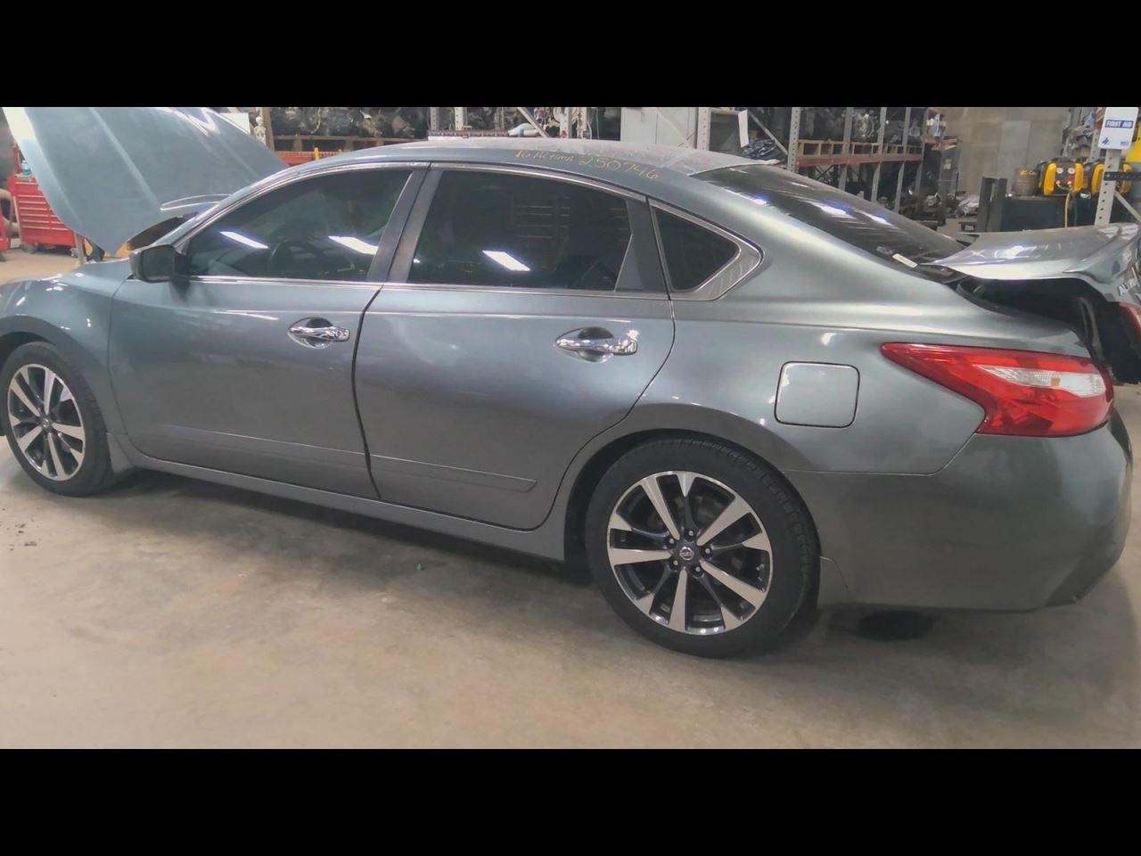(LOCAL PICKUP ONLY) Driver Left Quarter Glass Sedan Fits 13-18 ALTIMA 732580