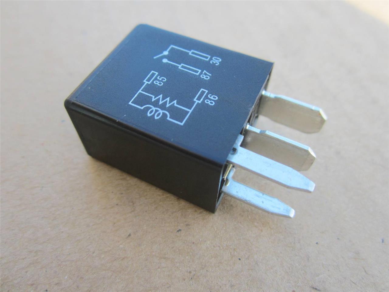 Lot of 5 Five OEM 871E1ADR1 12V Dodge Chrysler Hi Power 4 Pin Relay Fuse