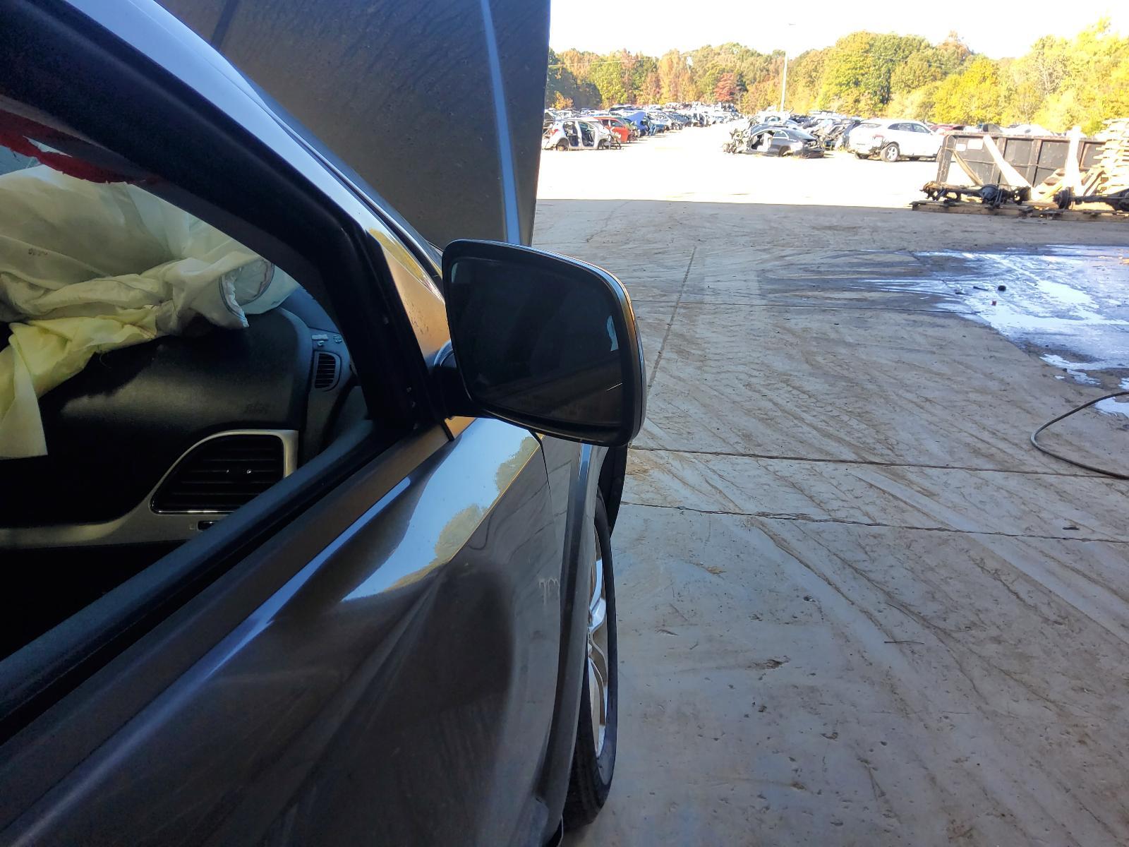 Used Right Door Mirror fits: 2015 Dodge Journey Power manual folding heated pain