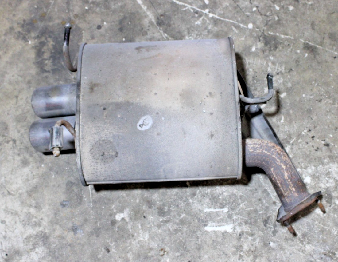 03 04 05 06 07 INFINITI G35 Sedan Exhaust Muffler OEM 2103 97660