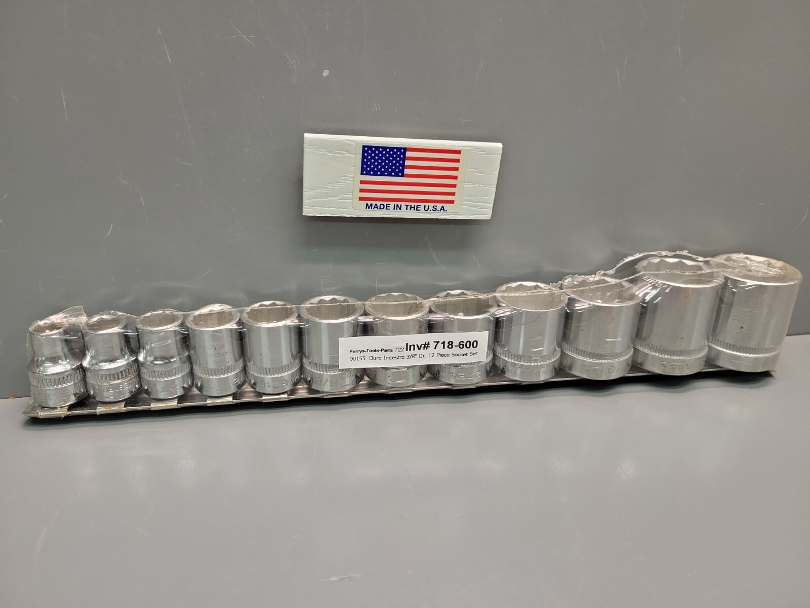 Duro Indestro 3/8″ Socket Set Standard 12 Piece 6 & 12 Point NOS USA